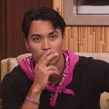 Sienna Li's Instagram, Twitter & Facebook