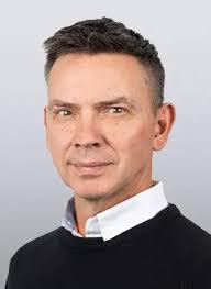 Peter Fairfield's Instagram, Twitter & Facebook