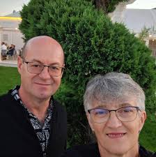 Am finalizat reabilitarea punții pietonale dintre străzile Erou Bucur și  Nicu Albu! ✓ Puntea care face legătura între strada Orhei și Bulevardul  Dacia este și ea aproape gata, în proporție de 90%.