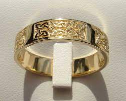 Scottish Gold Celtic Wedding Ring Love2have In The Uk