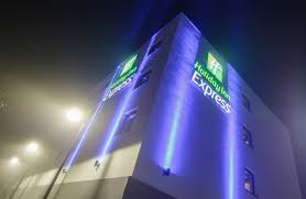 Hier können sie den ort nach folgenden kriterien bewerten und das durchschnittsergebnis sehen. Herecon Ubergibt Holiday Inn Express In Olching Herecon Strategischer Partner Fur Immobilienprojekte