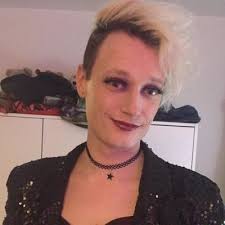 Elspeth Taylor (@ellietaylor2001)