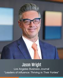 A leader in Las Vegas and beyond! Last night, Bob Arum was inducted into  the @UNLVLeeBusiness Nevada Business Hall of Fame for his significant  contributions to the economic and civic well-being of