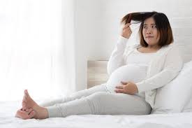 Ini sering menjadi pertanyaan ibu hamil terlebih ketika mereka memasuki kehamilan trimester kedua dan ketiga. Hukum Memotong Rambut Saat Hamil Menurut Islam Sudah Tahu Orami