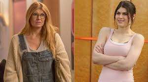 The exploits of various guests and employees at a tropical resort over the span of a week. White Lotus Connie Britton Und Alexandra Daddario In Neuer Hbo Serie