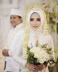 Maybe you would like to learn more about one of these? 40 Inspirasi Model Baju Pengantin Adat Jawa Terbaru 2020