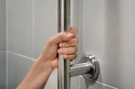 Looking for bathtub grab bar placement? Best Grab Bars For Bathtubs Updated For 2021 Aginginplace Org