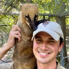 GASTON KING: books, biography, latest update