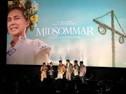 It follows a group of friends who travel to sweden for a festival that occurs once every 90 years. Phil Nobile Jr Di Twitter Also My A24 Rep Lied To Me About There Not Being Much Gore Midsommar
