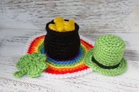 This Little Crochet Set Is Fun For St Patrick S Day The Little Pot Can Be Filled With Treats And The Coaster Adds A Rainbow To Fit T Crochet Patterns Crochet