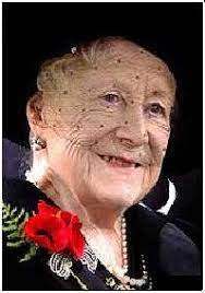 Os atributos de autodisciplina, determinação. Elizabeth Angela Marguerite Bowes Lyon A Rainha Mae Brasil Escola