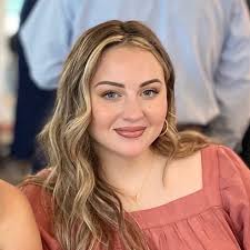 Meredith Corbett (@meredith_corbett)