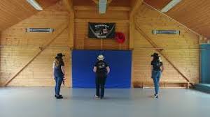 They are both competing for chanel oberlin's affections. Linedance Bayern