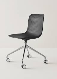 Designer stühle höhenverstellbar von internationalen herstellern detaillierte infos hochauflösende bilder cads kataloge händler in. Segis Stuhl Dragonfly Swifel 4star Base Dreh Und Hohenverstellbar Von Goodform Ch