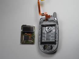 Замена экрана Motorola V557, ремонт за ...