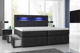 160 x 200 cm (b x l) und lässt sich dank der schlichten. Boxspringbett Milano 2 Mit Bettkasten Und Led
