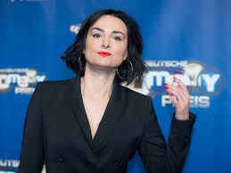 Mimi Fiedler Hat Sich Erneut Verlobt Trend Magazin Deutsche Schauspieler Verlobt Schauspieler