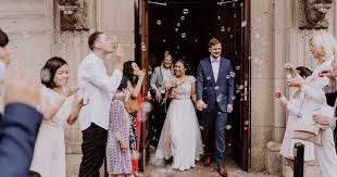 Hochzeitslocation In Berlin Mitte Haus Ungarn Standesamtlich Heiraten Im Rathaus Schoneberg Hochzeitsfotograf In 2020 Standesamtlich Heiraten Hochzeitsfotograf Hochzeit