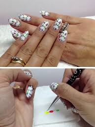 30 Easy Christmas Nail Designs For Short Nails Get ready for the season of sparkle with diy christmas nail art.