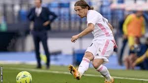 Real madrid midfielder luka modric has been named the thread best playmaker of the decade according to the list compiled by the international institute of football history and statistics (iifhs). Luka Modric Real Madrid And Croatia Star Agrees New One Year Deal Bbc Sport