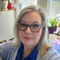 Dawn Edmond's Instagram, Twitter & Facebook