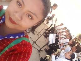 Yalitza regresa a Tlaxiaco para grabar un emotivo video al lado de su  hermana