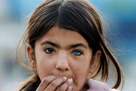 one of my PCs ("Eric") was slain the other night. the warlock ("Alan") said  he expected his patron to show up and make some kind of offer to reverse  the death. I