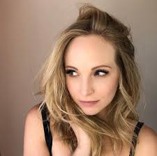 caroline all of a sudden being team delena kinda annoyed me but i get it bc like she loves stefan so why would she candice king candice accola caroline forbes