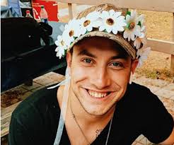 Tyler Seavey Biography