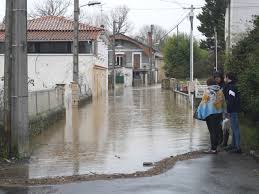 Check spelling or type a new query. Gironde Inondation Chemin Des Tanneries A Langon La Solidarite Entre Voisins S Organise Le Republicain Sud Gironde