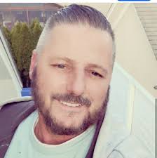 There is no active shooter in the Warwick. neck area or anywhere else in  Warwick. The police recieved a Swatting (hoax) call and responded,  investigated, and determined that it was fake.