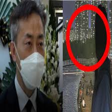 박나래 '성희롱' 논란에 담담한 척 하더니 손주 자리 비우자 몰래 눈물 닦은 할아버지 (영상). 786rcvmsbymhdm