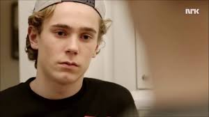 Ok isak closes his eyes and takes a deep breath jonas begins to laugh: Skam Guru Clip Eskild Advises Isak About Even Video Dailymotion