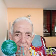 Julio Iglesias celebra su 80 aniversario con una vida llena de lujos y  éxitos. Con una fortuna estimada en 700 millones de euros, es considerado  uno de los artistas más ricos del