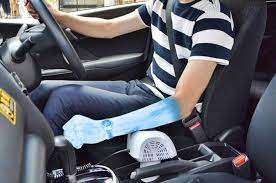 車のトラブル 備えは万全ですか キャンパーたるもの キャンプ装備のみならず カー用品だって頼れるグッズを備えておきたいもの 今回はトラブル回避にフォーカスした最新カー用品を一挙ご紹介 車内をアップデートする7種の最新カー用品たちです カー用品