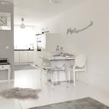 Modern Stile Klasik Dokunuslar Mor Ve Gri Uyumunun Hakimiyetinde Bir Dekor Ev Gezmesi Dekor Ev Icin Modern