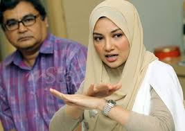 Senarai forbes 30 under 30 asia 2017 itu menampilkan 300 penginovasi muda, usahawan dan peneraju yang membawa impak besar kepada dunia hari ini. Neelofa Jawab Dakwaan Aniaya Pekerja Naelofar Hijab Hiburan Mstar