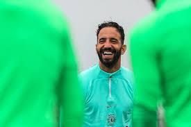 Man Utd in Amorim talks LIVE: Ruud van Nistelrooy news updates