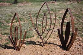 Pin By David Lamplugh On Metal Yard Art Metal Art Sculpture Metal Yard Art Metal Garden Art