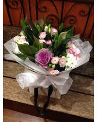 We deliver flowers across melbourne, the cbd & suburbs. Flower Delivery Melbourne Cheap Flower Delivery Melbourne The Big Bunch