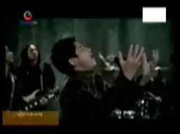 Mengagumi tanpa di cintai tak mengapa bagiku, asal kau pun bahagia dalam hidupmu, dalam hidupmu. Ungu Cinta Dalam Hati Official Video Youtube