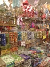 Petaling street is known in cantonese as ci4 cong2 gaai1 in jyutping romanisation. Malay Wedding Gifts And Artificial Flower Supplier In Kuala Lumpur Visit Malaysia