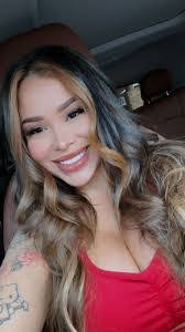 Alisha Bell's Instagram, Twitter & Facebook