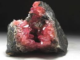 Rhodochrosite Quartz Geode From Peru Minerals And Gemstones Quartz Geode Crystals And Gemstones
