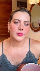 Rise Up da Andra Day: Uma Mensagem de Superação