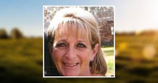 Mary Grissom's Instagram, Twitter & Facebook