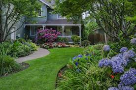 Gardeners have a real advantage when it comes to making a welcoming home. Front Yard Landscaping Ideas 12 Tips For Success From A Pro Bob Vila