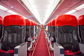 Beberapa benefit tersebut misalnya tunjangan kesehatan, asuransi personal, lost of flying license, iuran pensiun penghargaan masa kerja, penghargaan pensiun, dan jaminan yang amat banyak. How Much Air Asia Pilot Salary