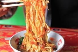 'sweet martabak') or mànjiānguǒ (chinese: Foto Populer Travel Mi Ayam Tumini Apa Itu Arak