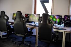 To sell for such a low price, some corners must be cut. The 8 Best Gaming Chairs For Big Guys In 2021 Pro Gaming Foundry